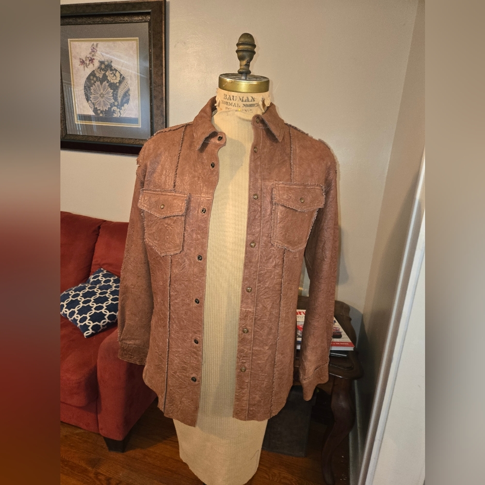 Murano Sport Leather Mens Shirt, Size L,paid $500.00 Ask.$325.00